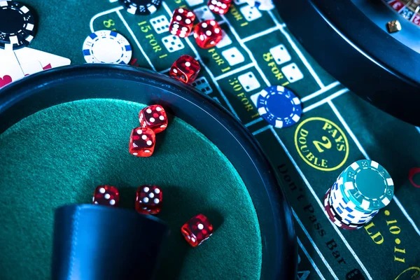 Pretty Gaming live dealer blackjack table with multi-camera studio feed on macau138